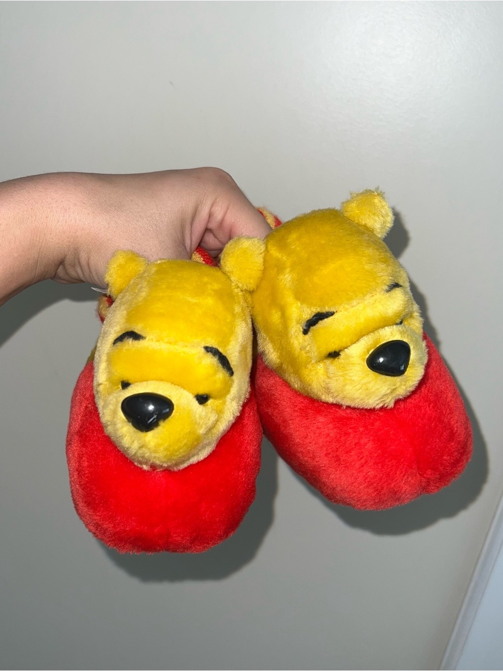 Vintage Disney Winnie the Pooh Plush Red & Yellow Slippers Toddler Buster Brown